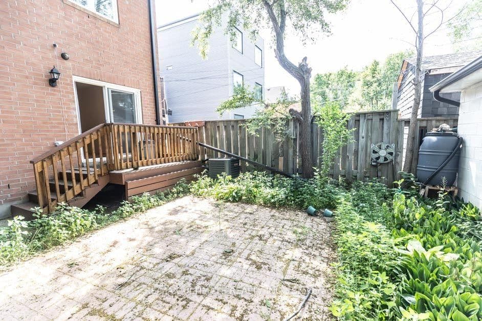 3208 Dundas Street W, Unit Lower thumbnail 12