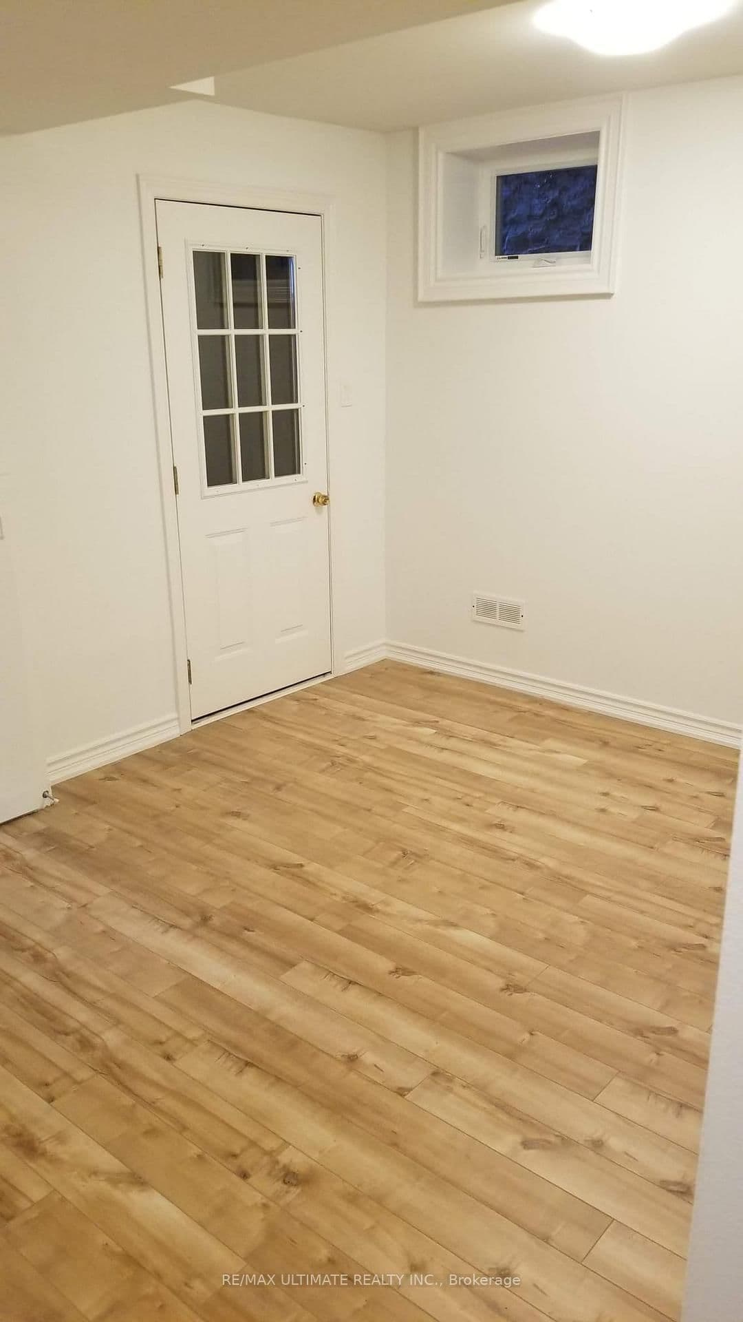 3208 Dundas Street W, Unit Lower thumbnail 9