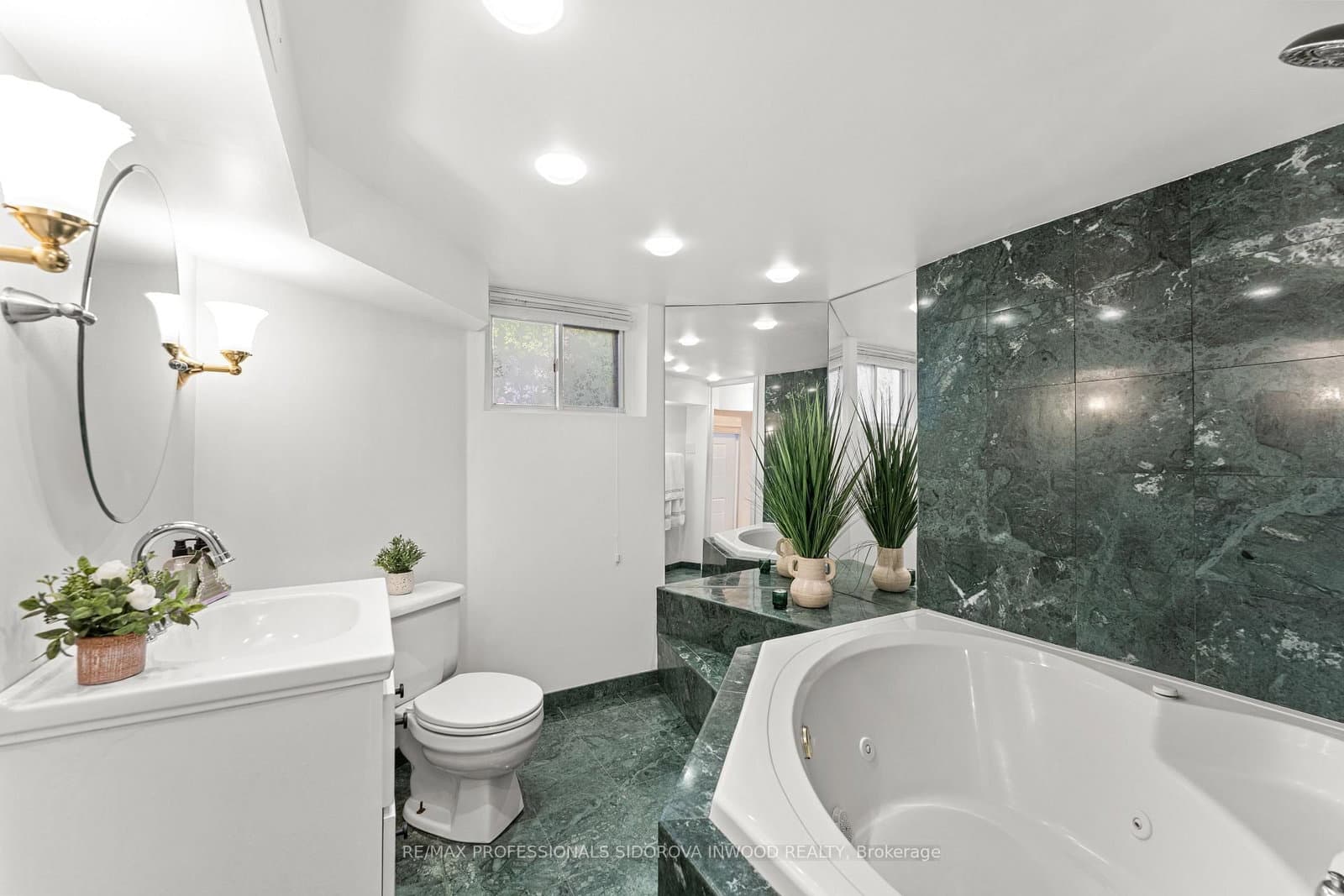 13 Evelyn Crescent thumbnail 35