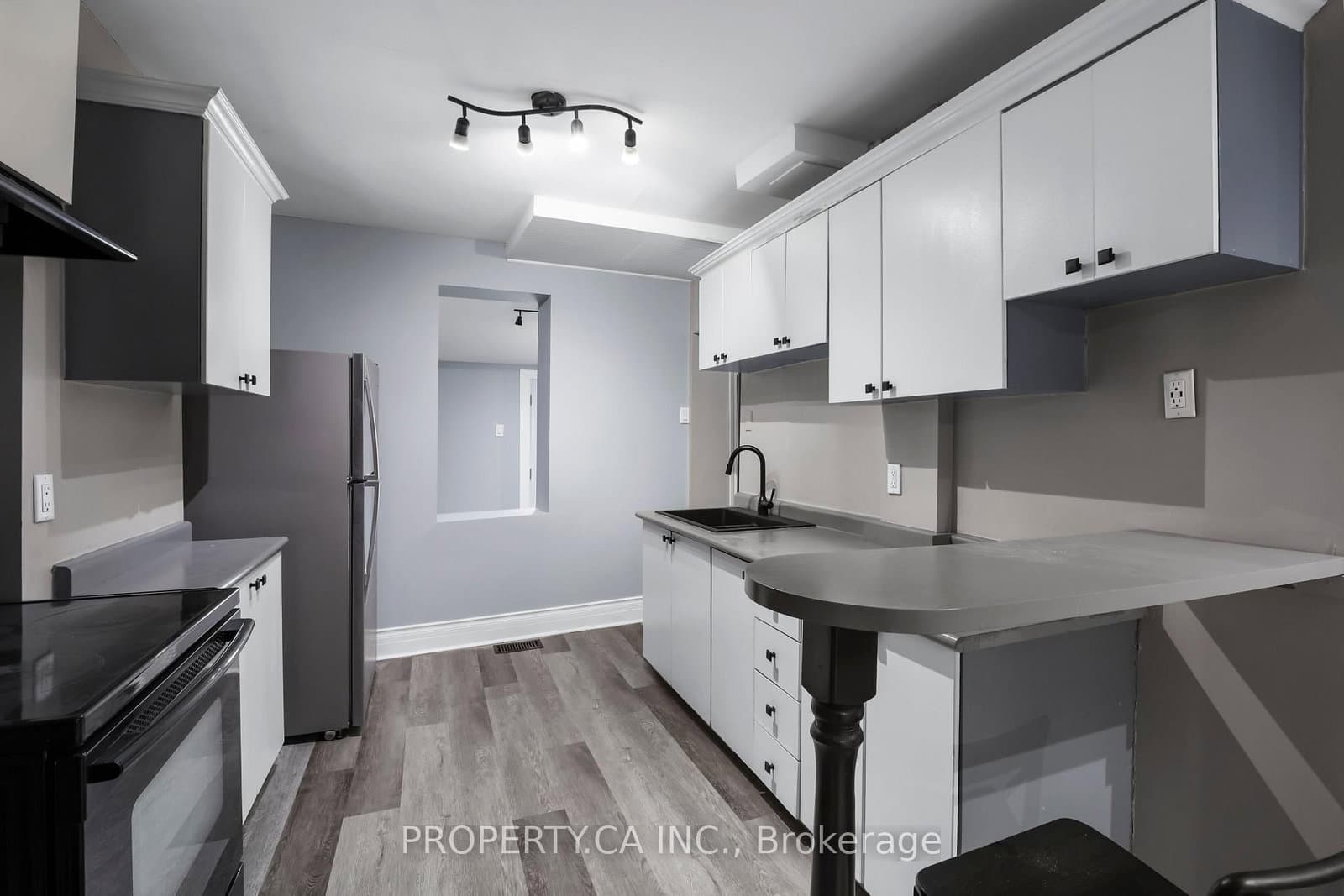 856 Weston Road thumbnail 8