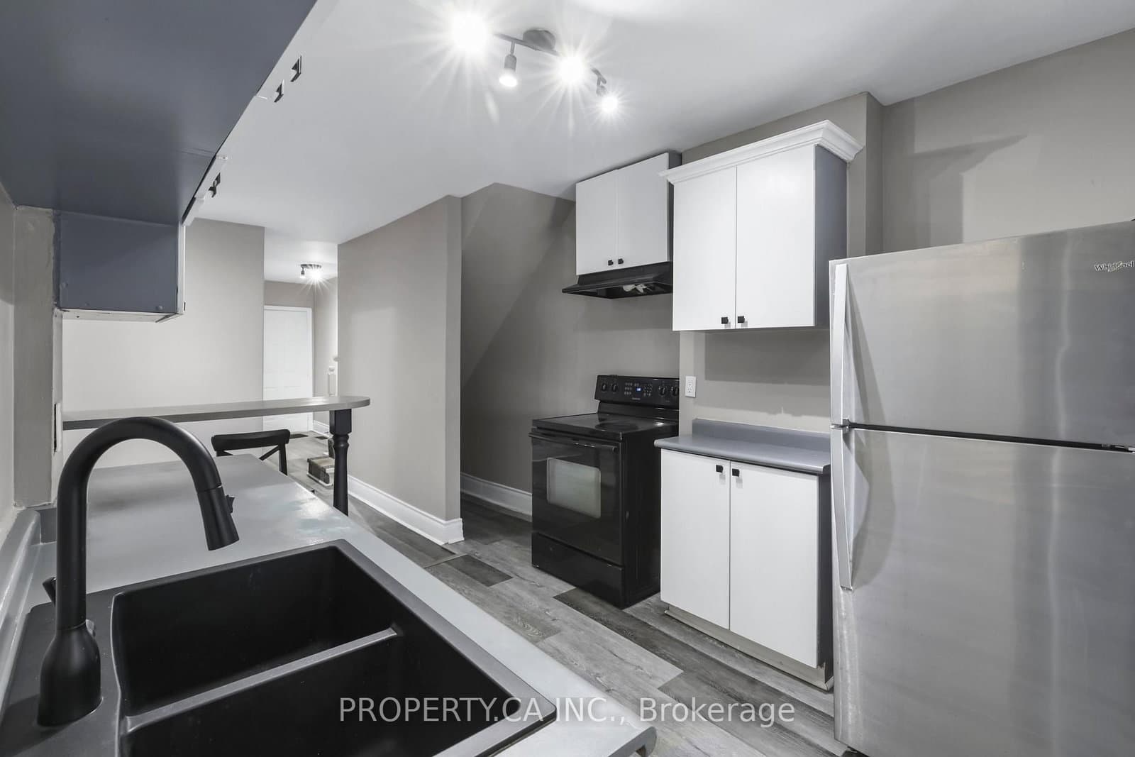 856 Weston Road thumbnail 9