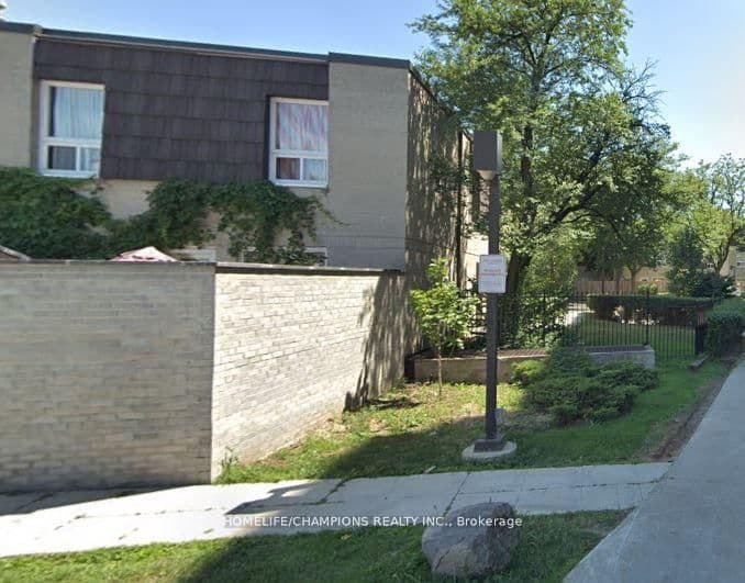 23 Four Winds Drive, Unit 14 - Image 1