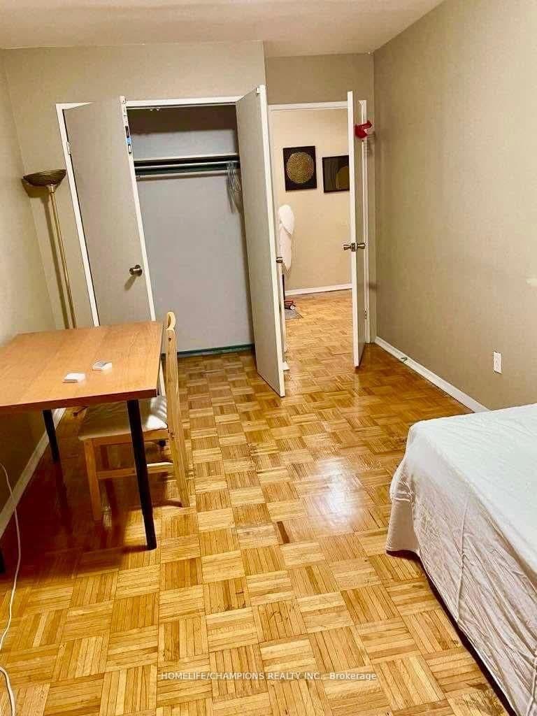23 Four Winds Drive, Unit 14 thumbnail 12