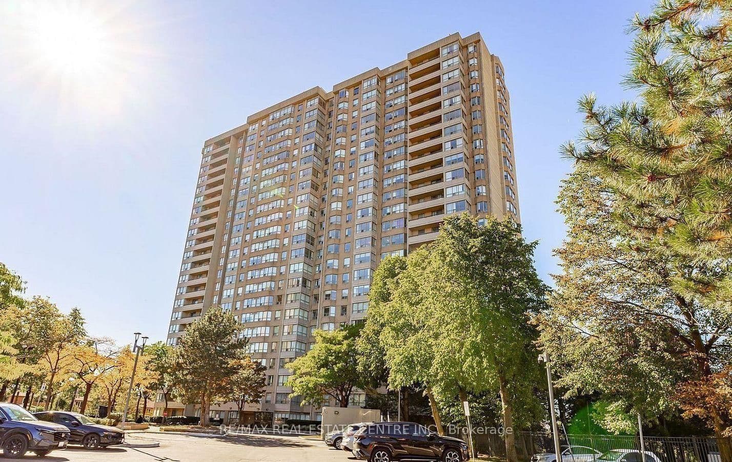 30 Malta Avenue E, Unit 802 - Image 1