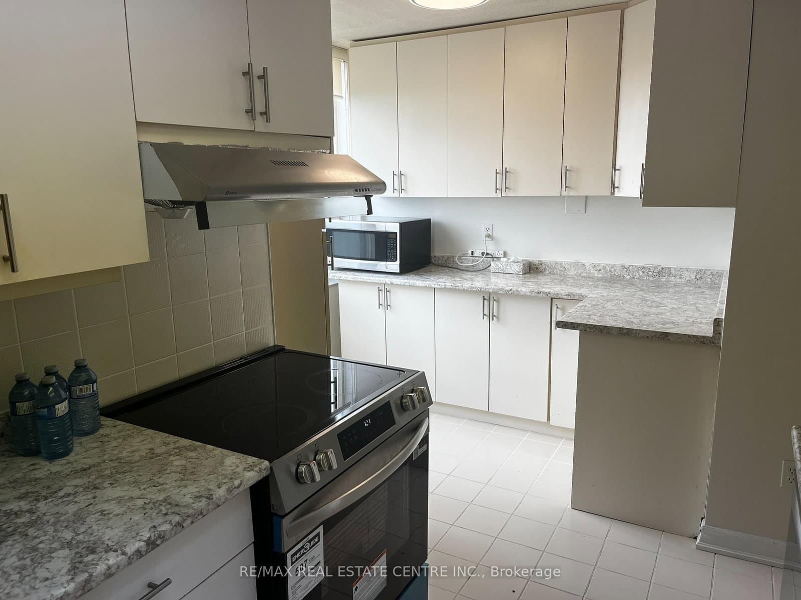 30 Malta Avenue E, Unit 802 thumbnail 28