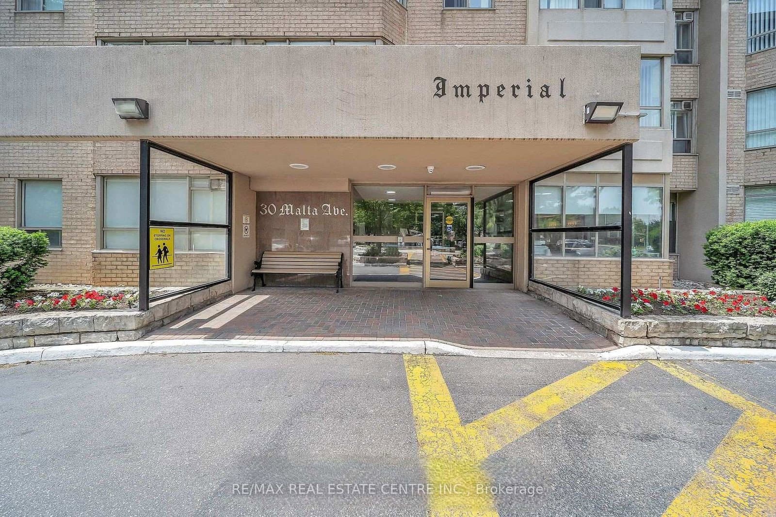 30 Malta Avenue E, Unit 802 thumbnail 4