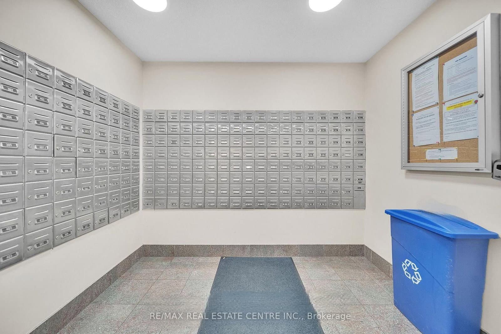 30 Malta Avenue E, Unit 802 thumbnail 6
