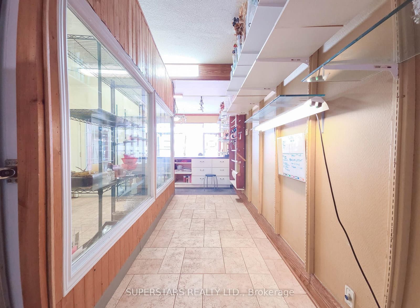856 Wilson Avenue thumbnail 16