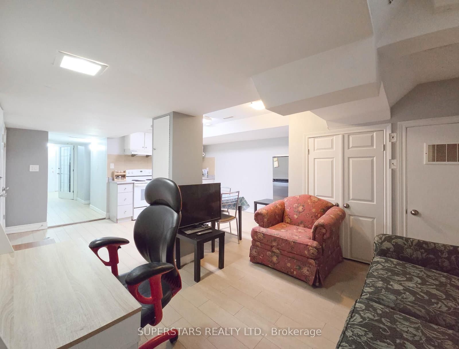 856 Wilson Avenue thumbnail 33