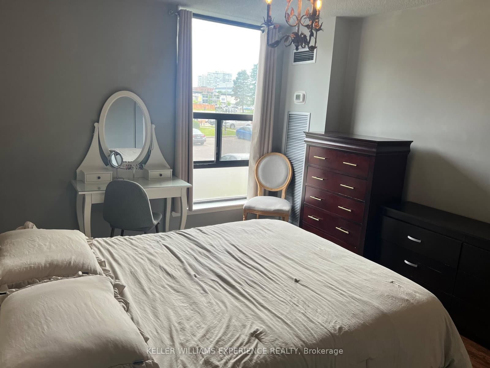 18 Knightsbridge Road, Unit 210 thumbnail 33