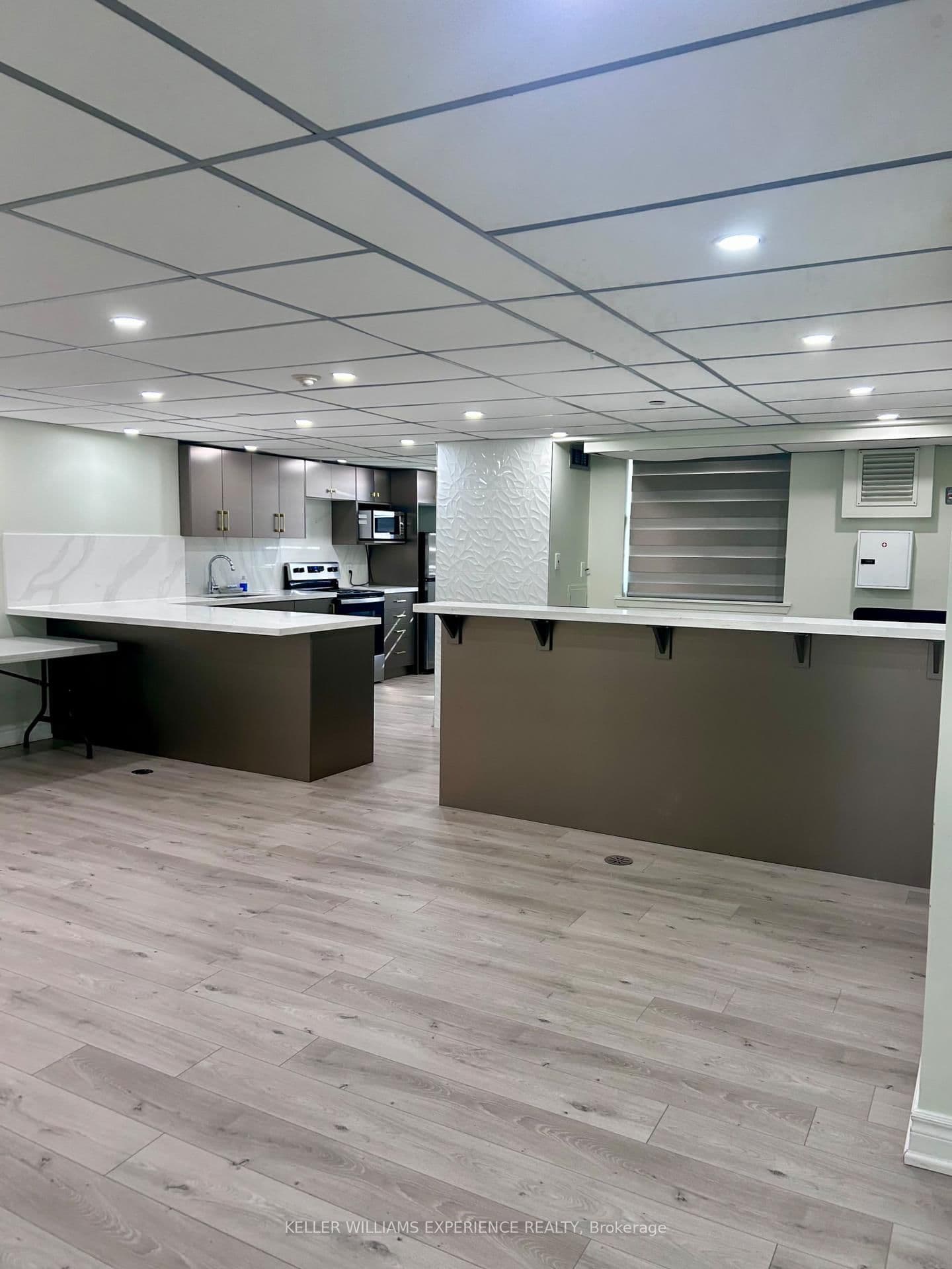 18 Knightsbridge Road, Unit 210 thumbnail 44