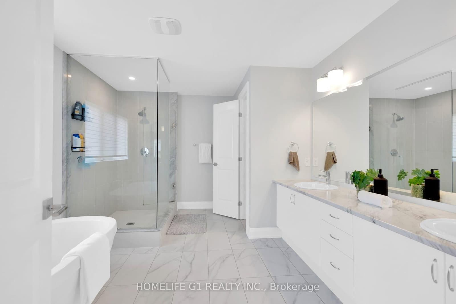 4044 Channing Crescent thumbnail 35