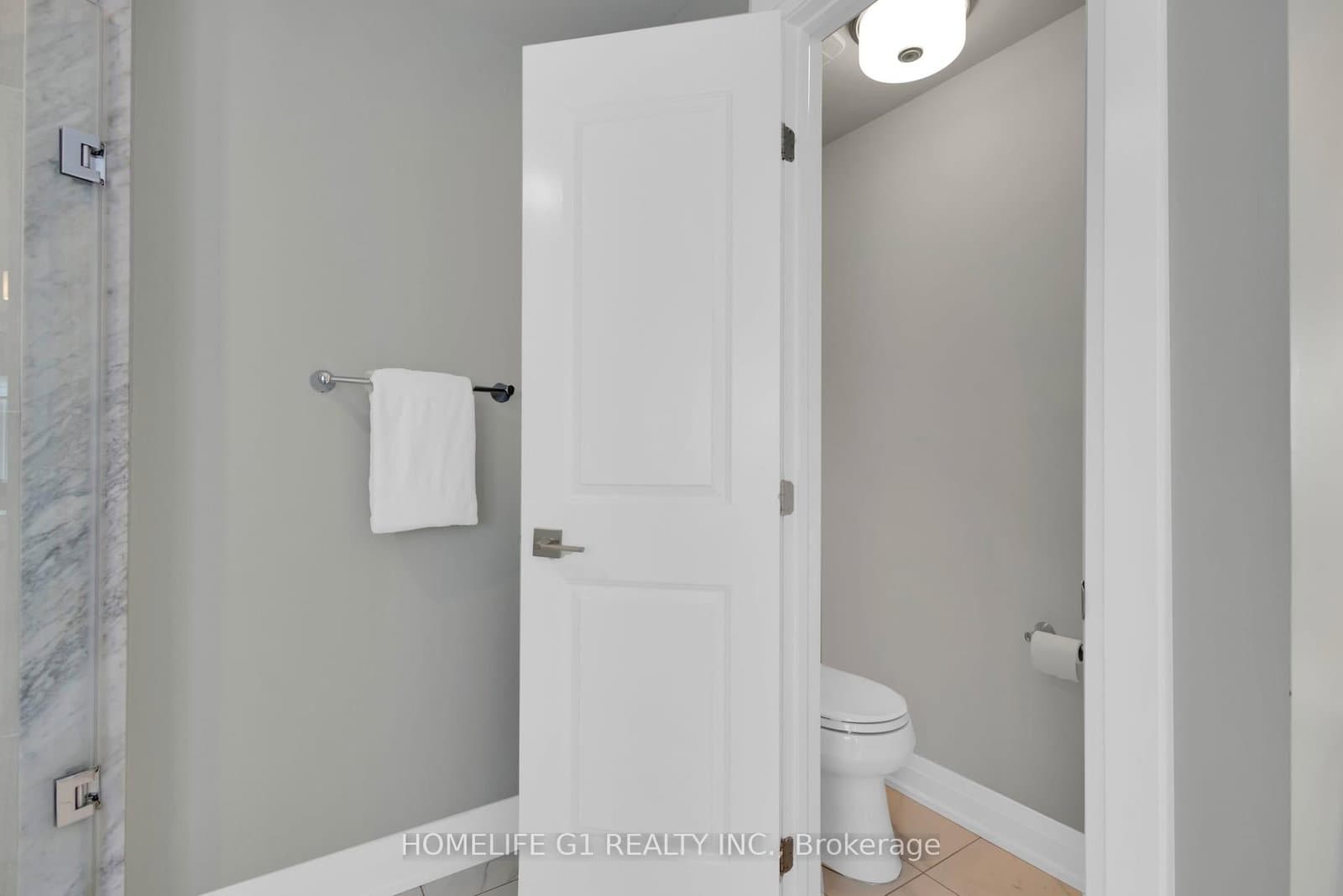 4044 Channing Crescent thumbnail 37