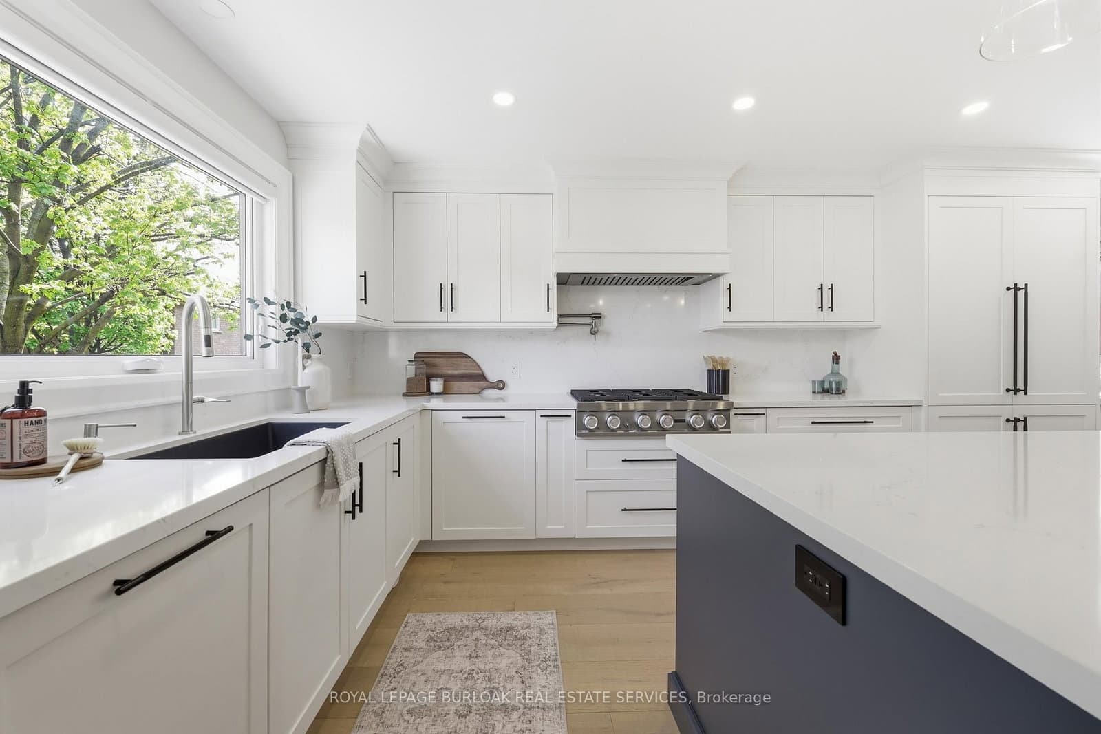 2029 Kempton Park Drive thumbnail 11