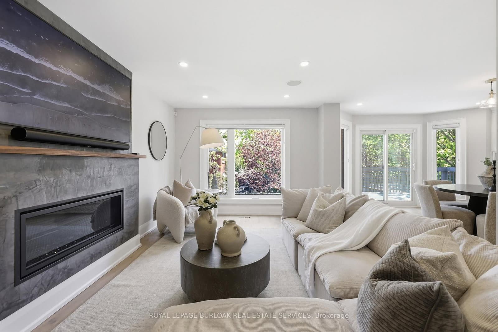 2029 Kempton Park Drive thumbnail 17