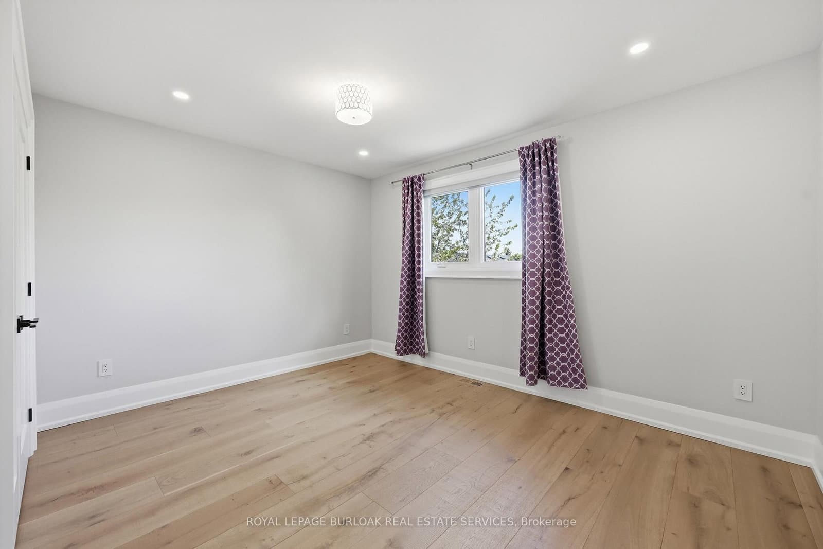 2029 Kempton Park Drive thumbnail 32