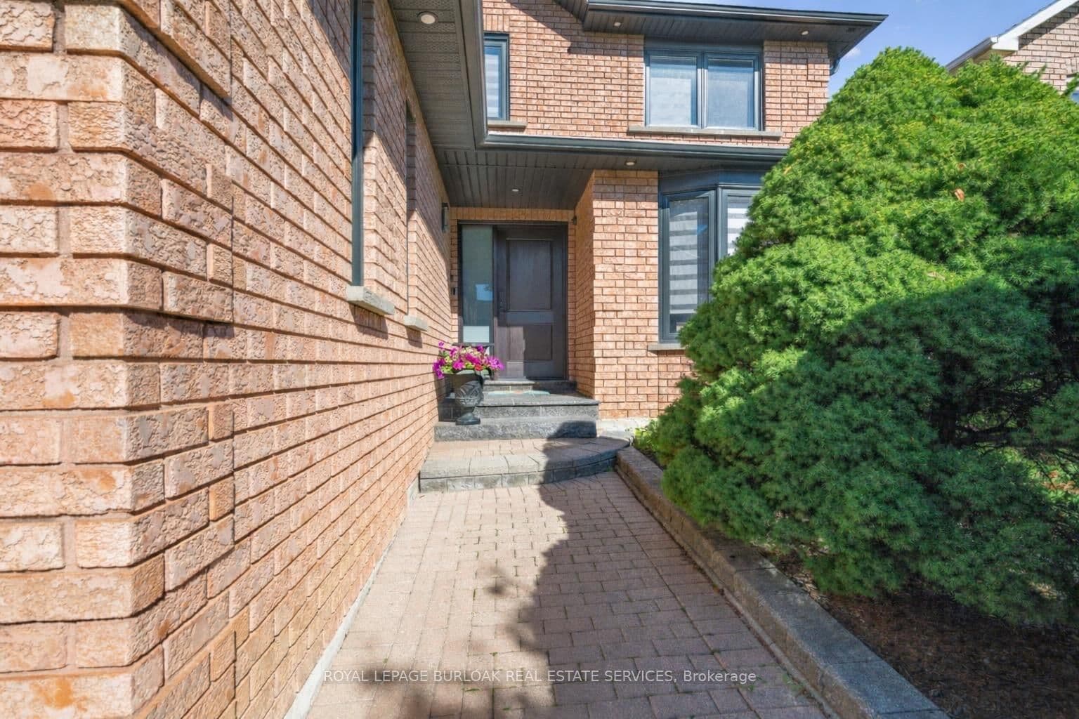 2029 Kempton Park Drive thumbnail 4
