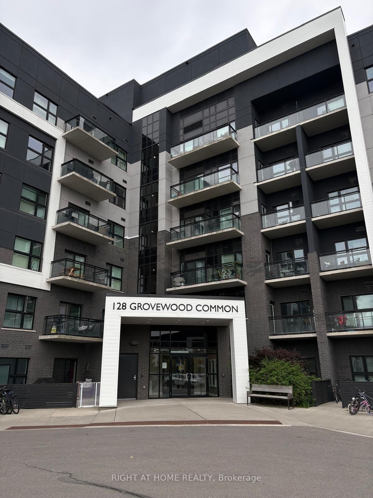 #405 - 128 Grovewood Common