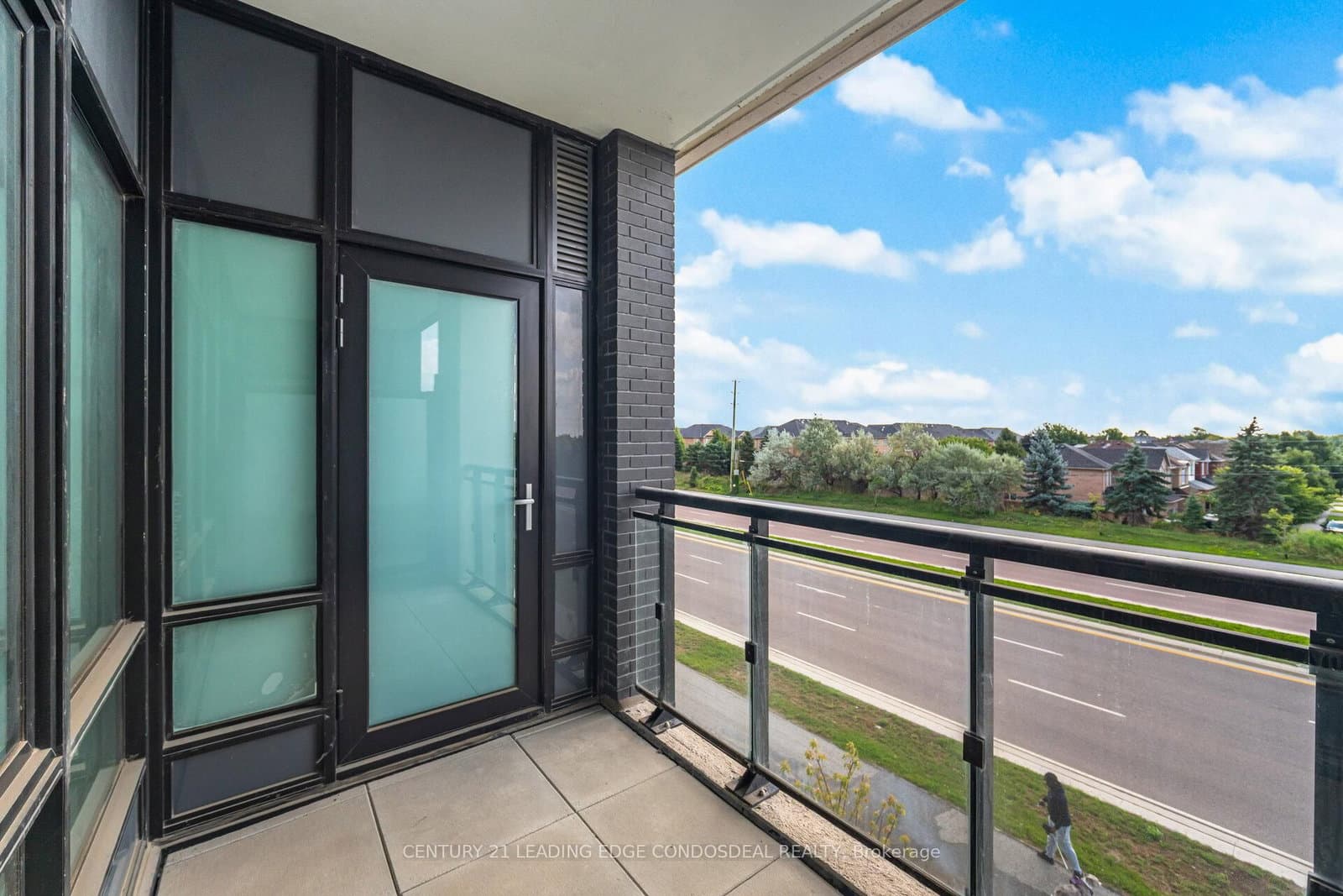 405 Dundas Street W, Unit 234 thumbnail 25