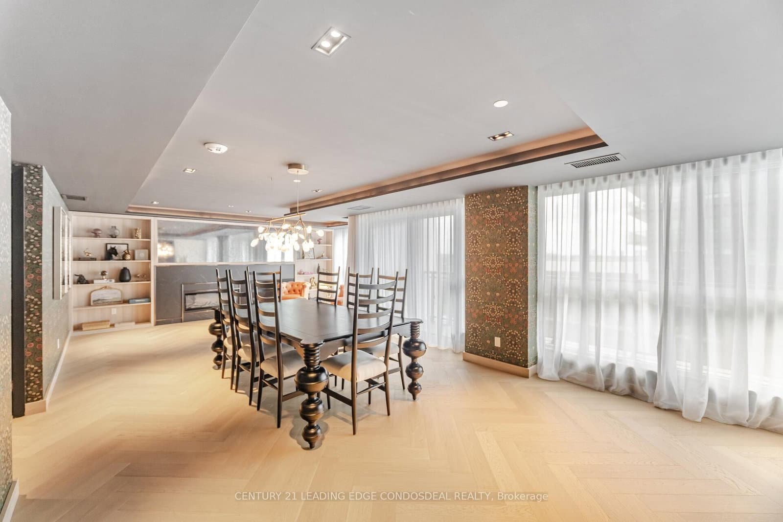 405 Dundas Street W, Unit 234 thumbnail 33