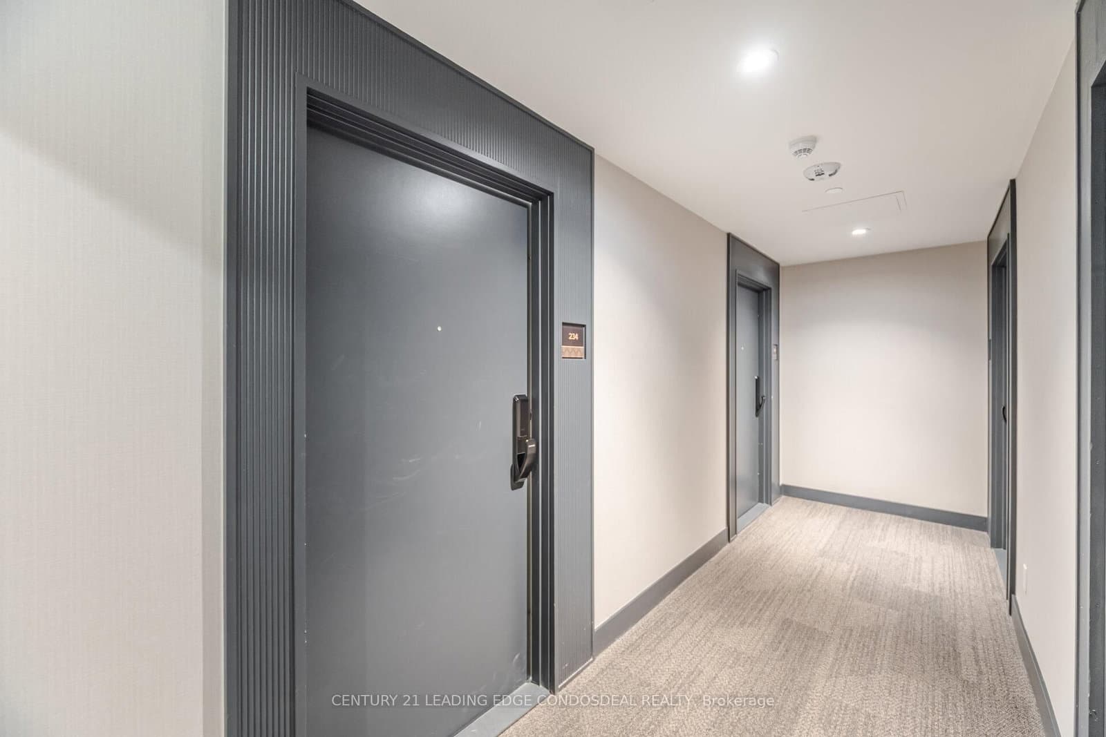 405 Dundas Street W, Unit 234 thumbnail 6