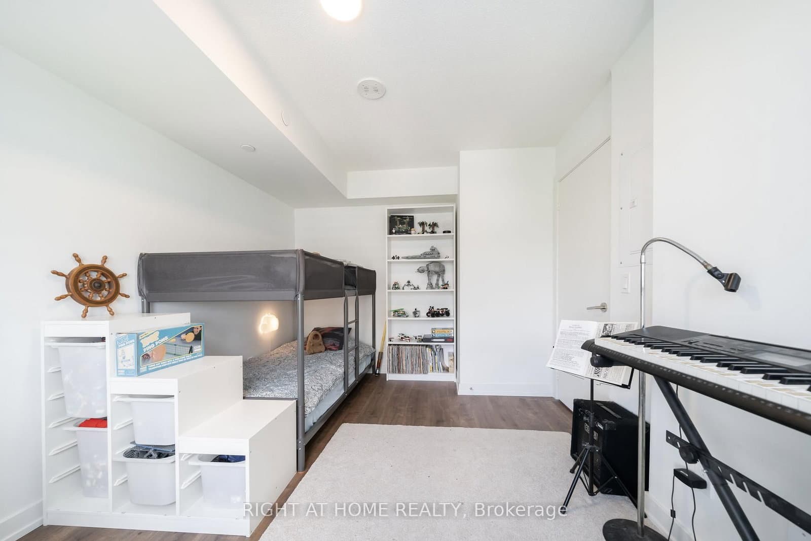 10 Wilby Crescent, Unit 807 thumbnail 28