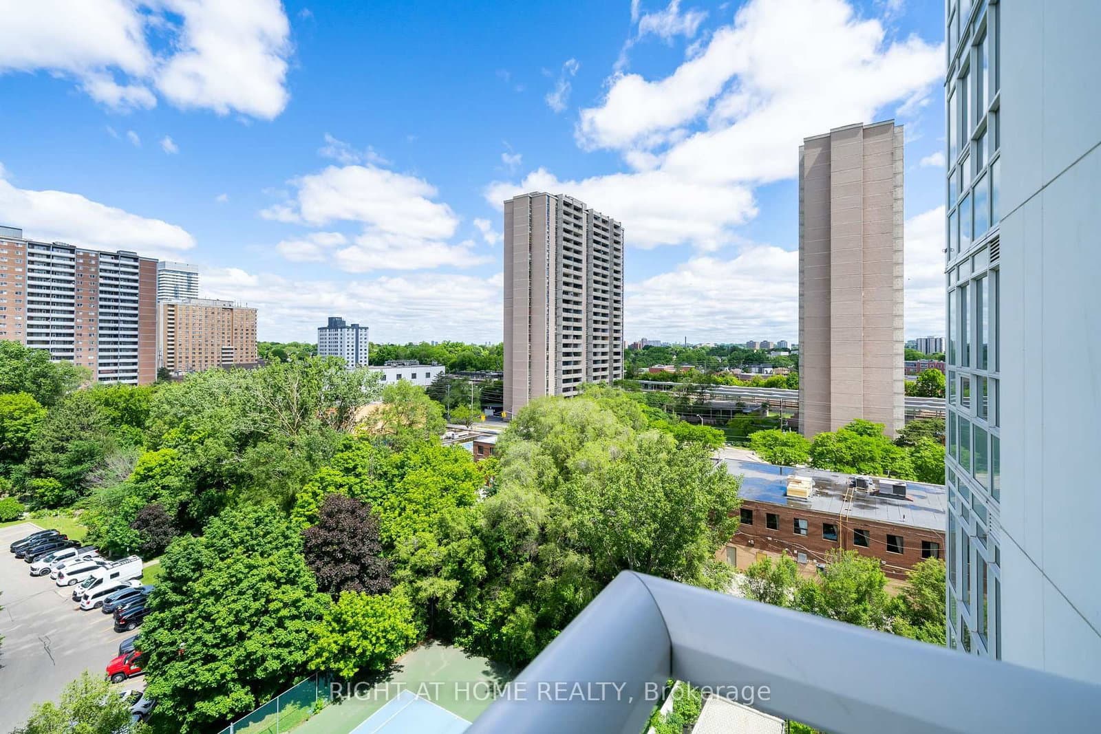 10 Wilby Crescent, Unit 807 thumbnail 33