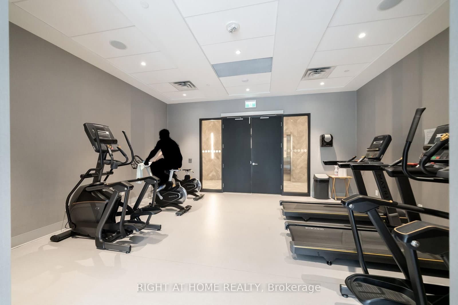 10 Wilby Crescent, Unit 807 thumbnail 42