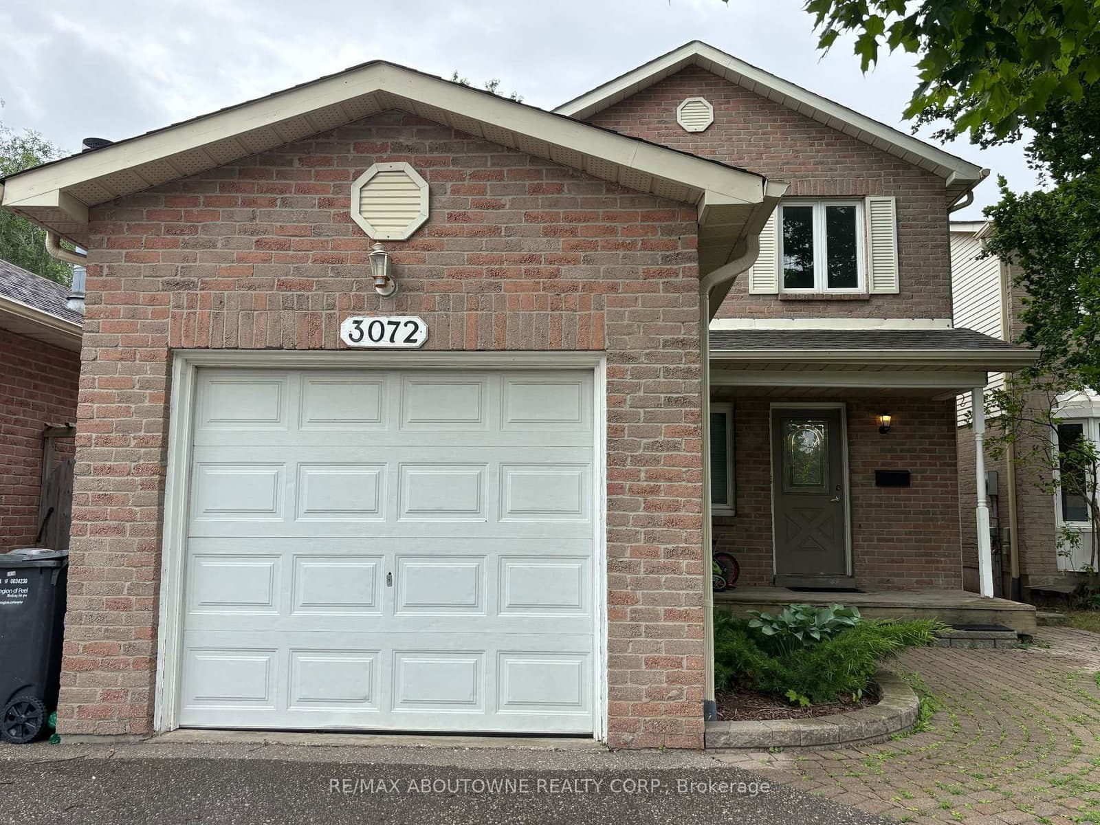 3072 Patrick Crescent thumbnail 3