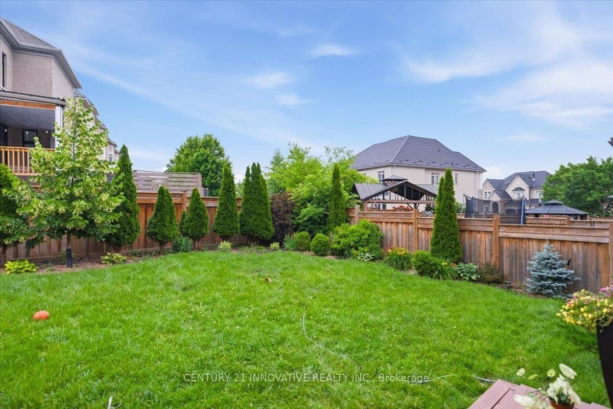 13 Royal West Drive thumbnail 49
