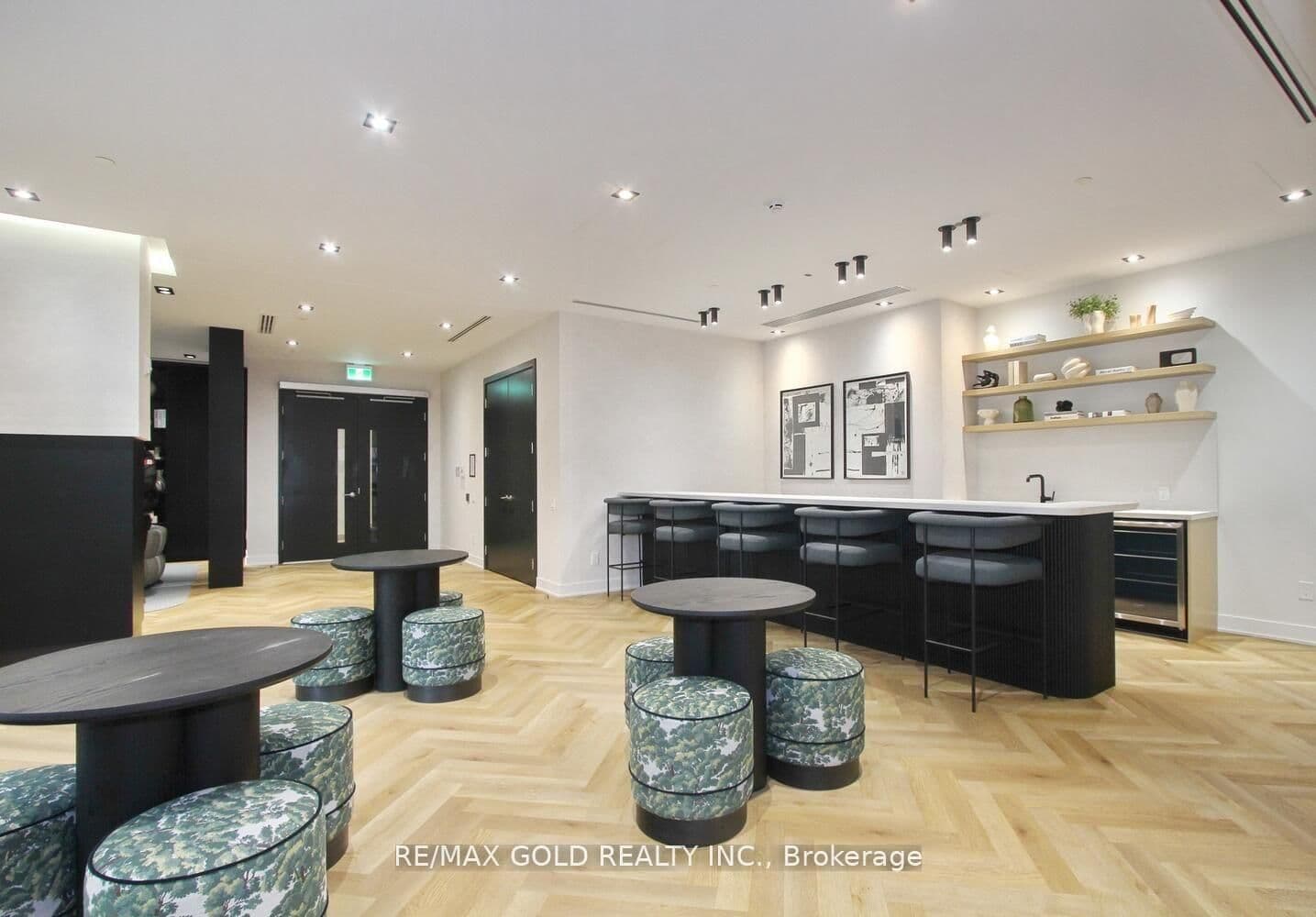 225 Malta Avenue, Unit 1401 thumbnail 32