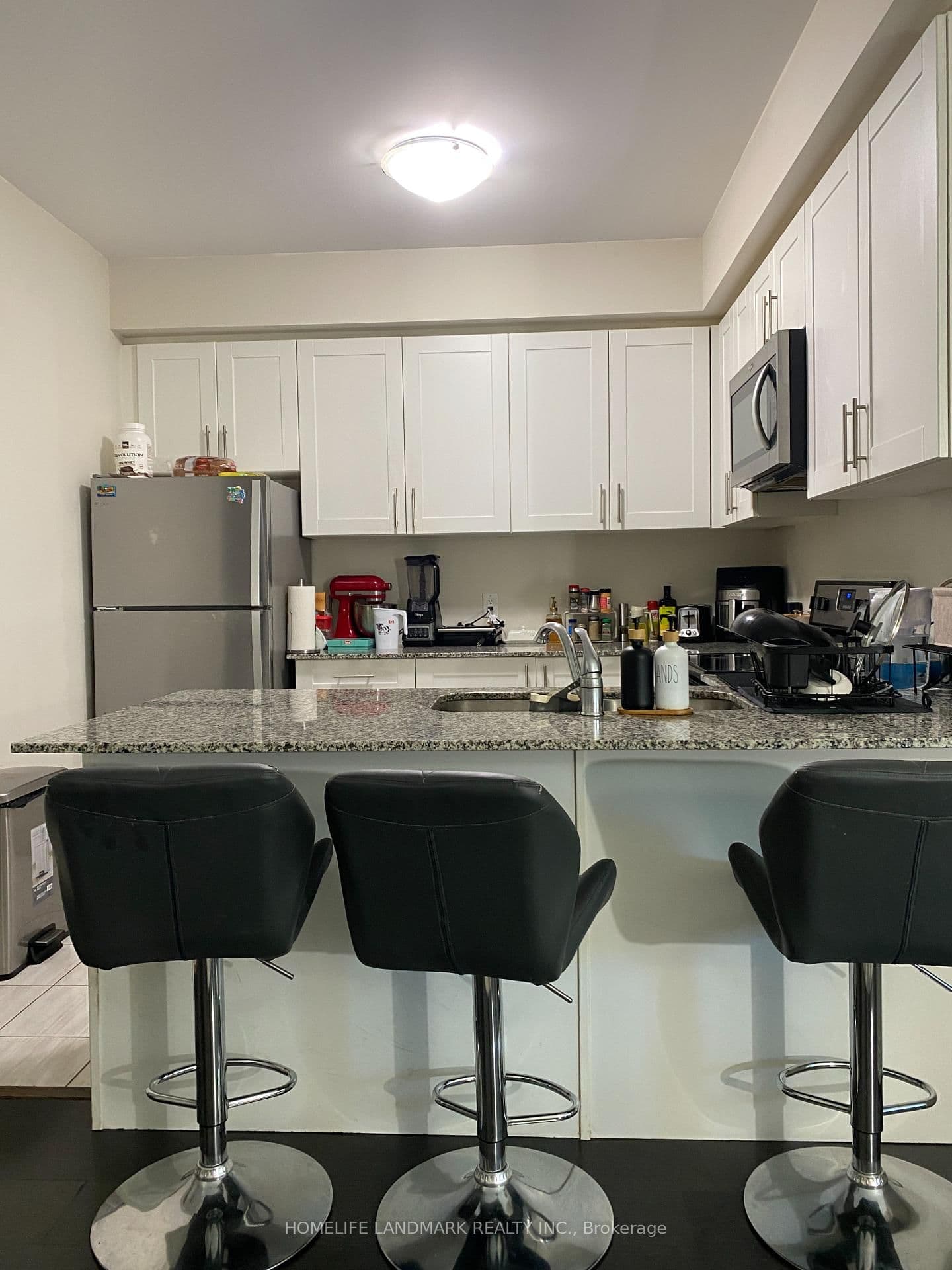 2370 Khalsa Gate, Unit 204 thumbnail 6