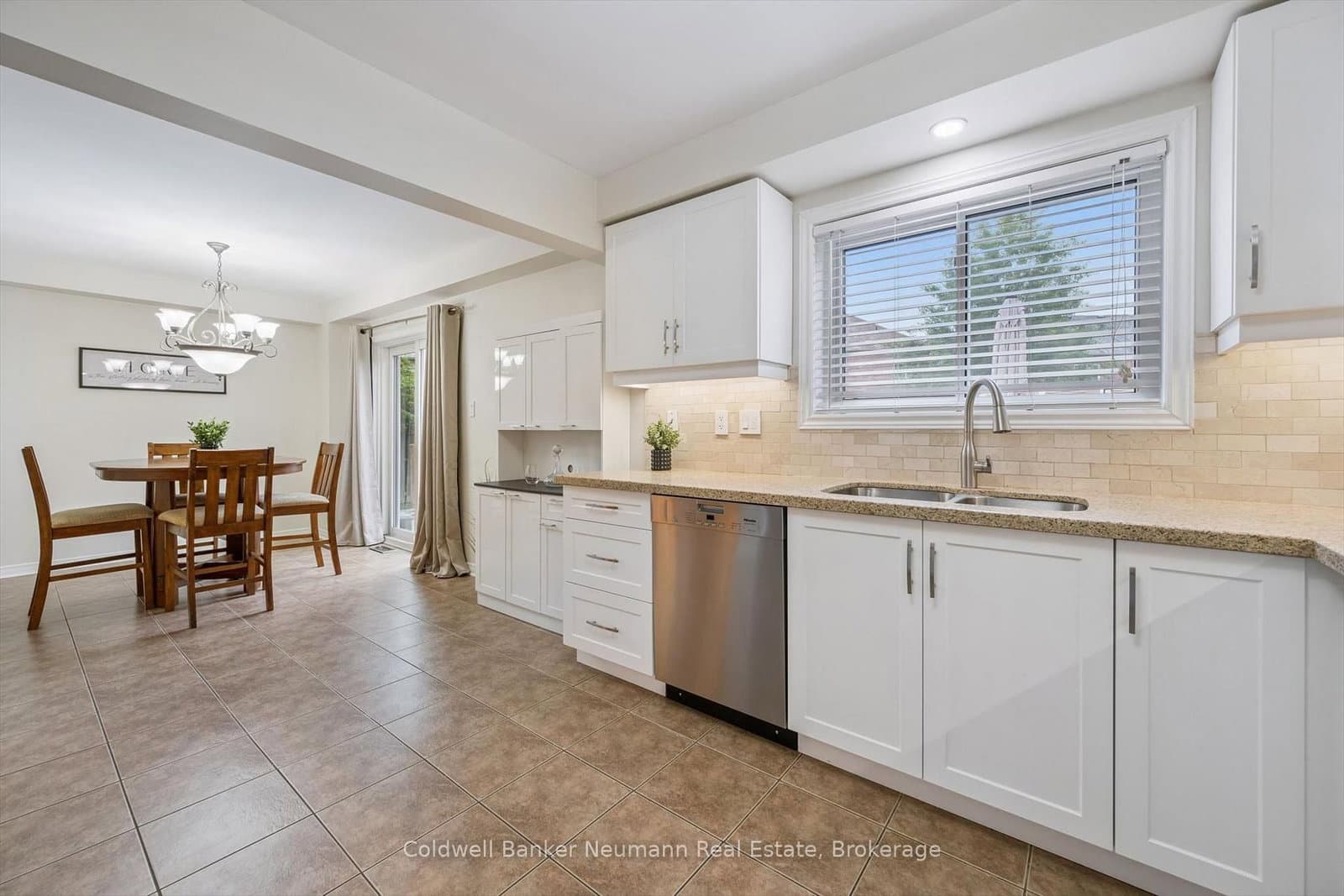308 Fasken Court thumbnail 15