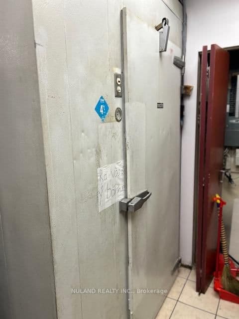 2437 Finch Avenue W, Unit 11 thumbnail 13