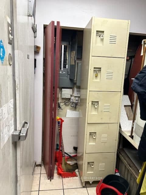 2437 Finch Avenue W, Unit 11 thumbnail 15