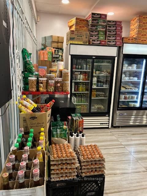 2437 Finch Avenue W, Unit 11 thumbnail 5