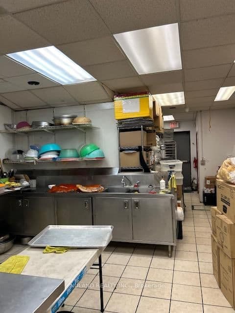 2437 Finch Avenue W, Unit 11 thumbnail 7