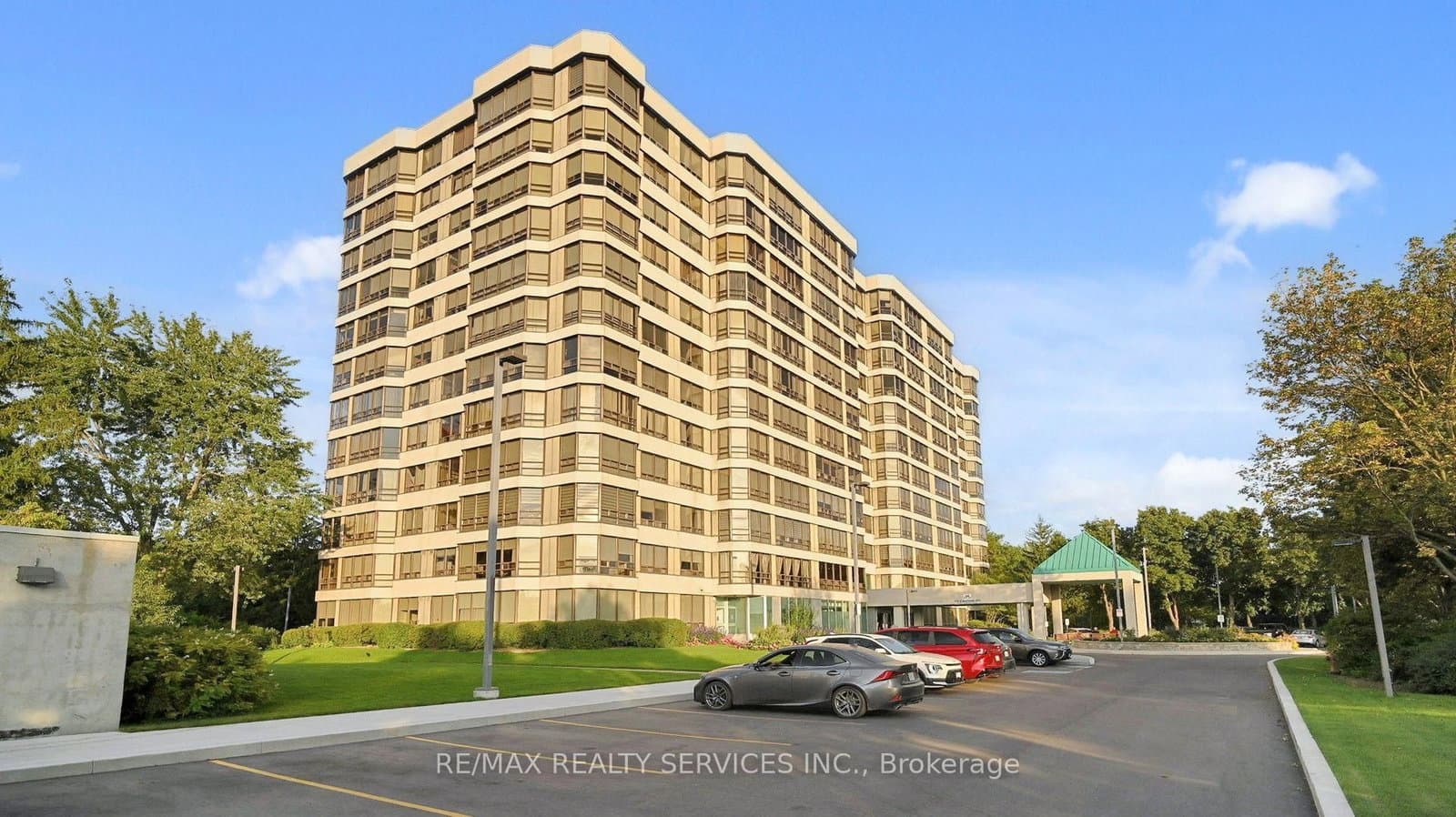 330 Mill Street S, Unit 508 thumbnail 2