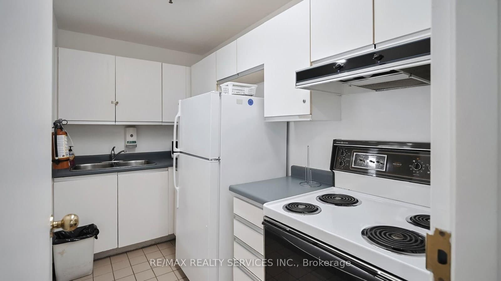 330 Mill Street S, Unit 508 thumbnail 37
