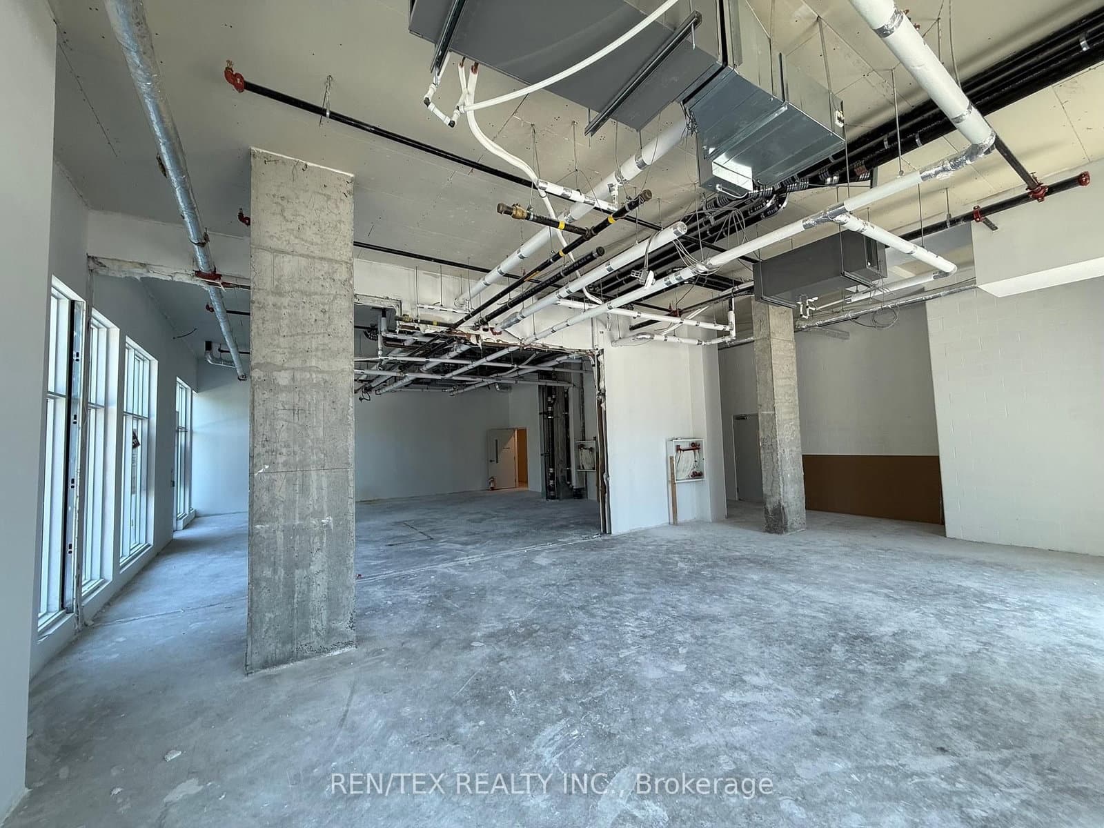 500 Plains Road E, Unit 45 thumbnail 4