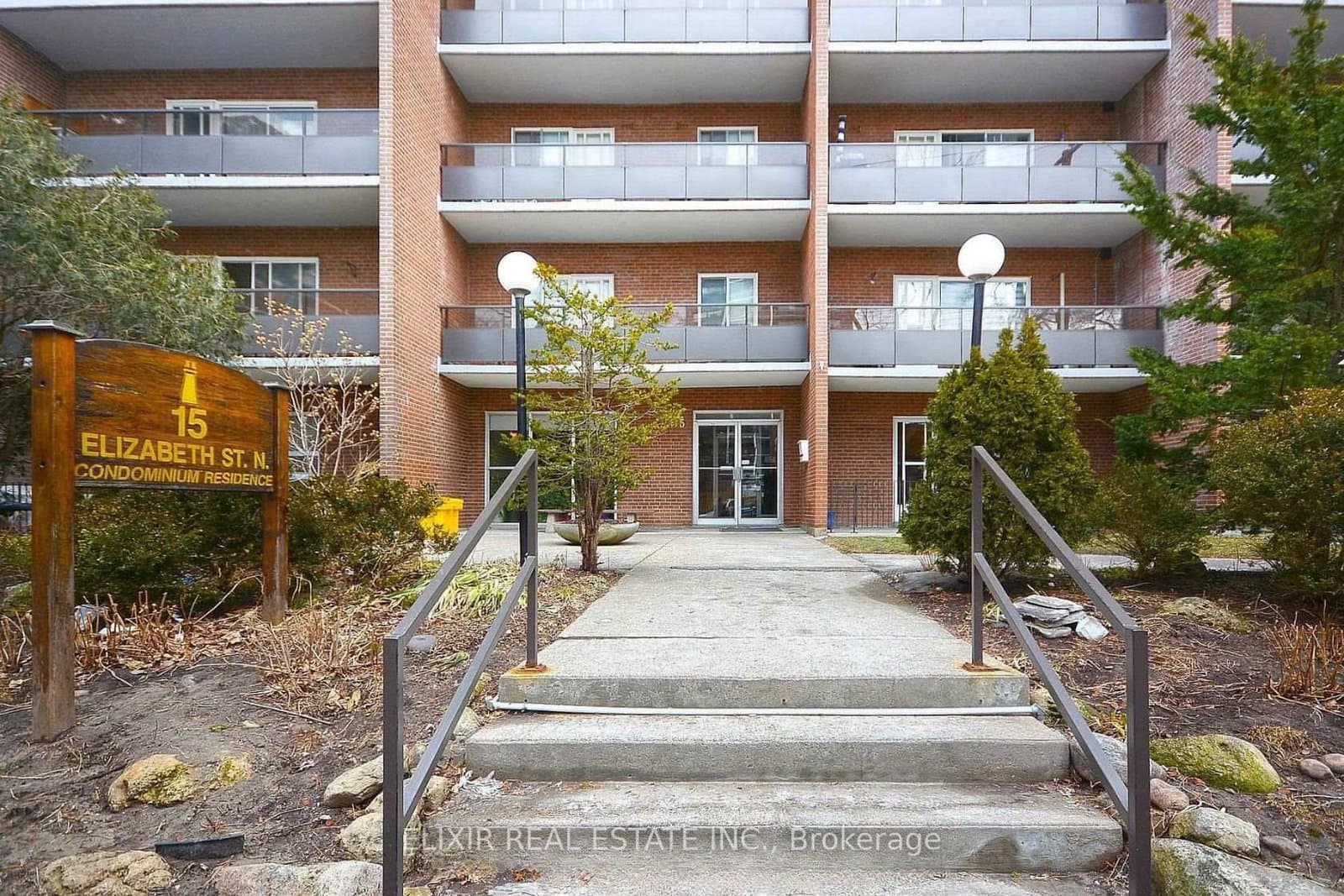 15 Elizabeth Street N, Unit 605 thumbnail 4