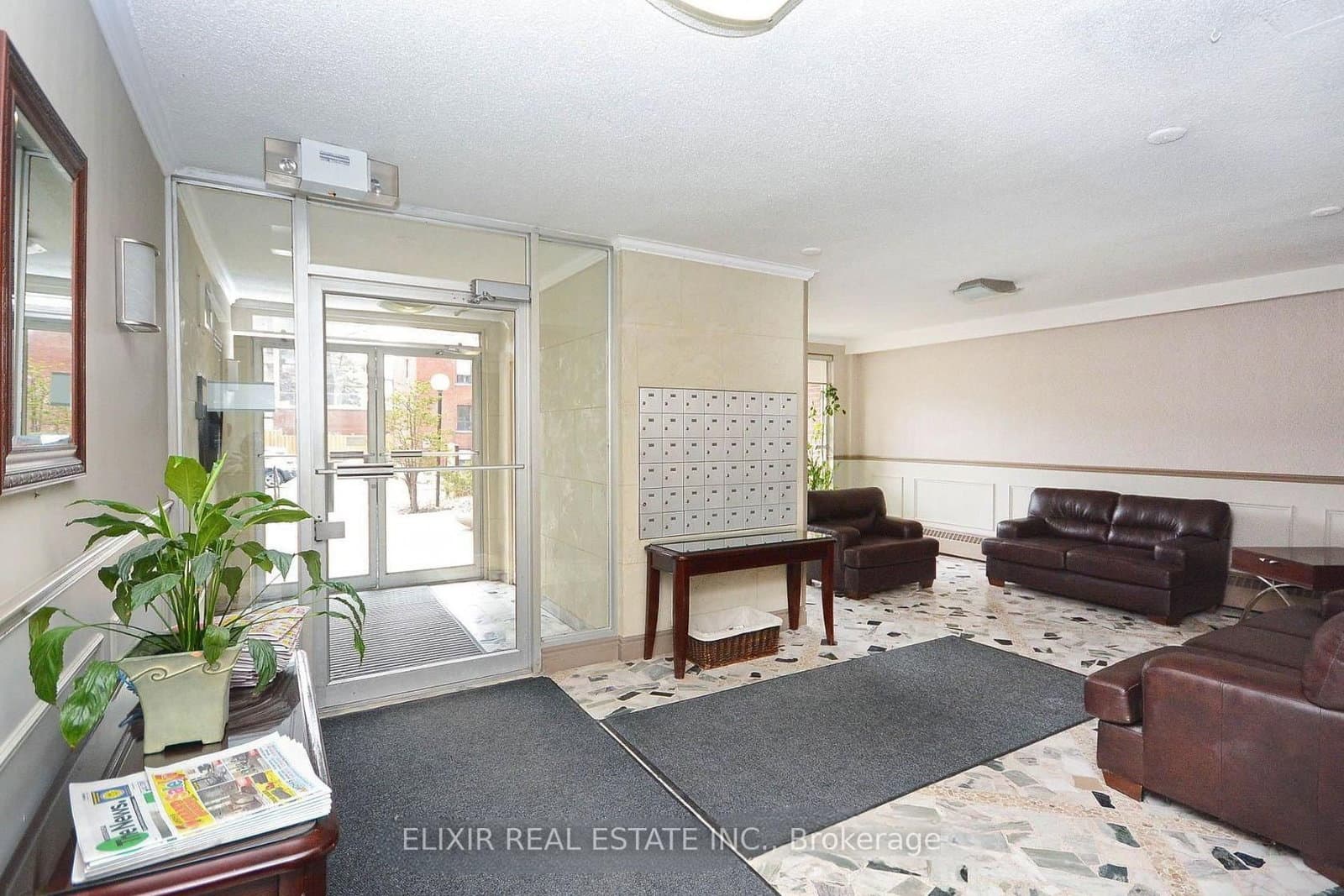15 Elizabeth Street N, Unit 605 thumbnail 7
