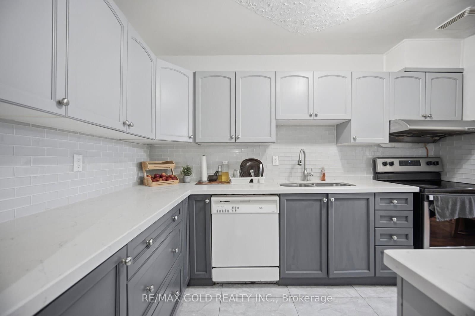 3025 The Credit Woodlands Drive, Unit 251 thumbnail 13