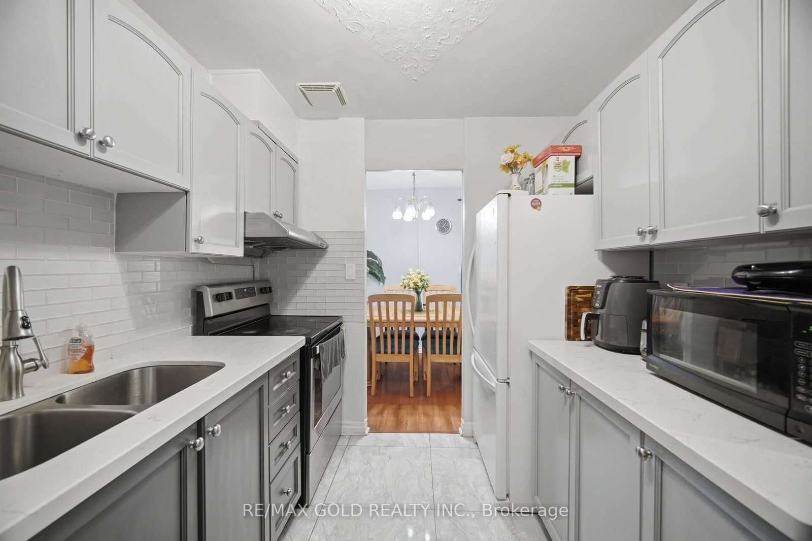 3025 The Credit Woodlands Drive, Unit 251 thumbnail 16