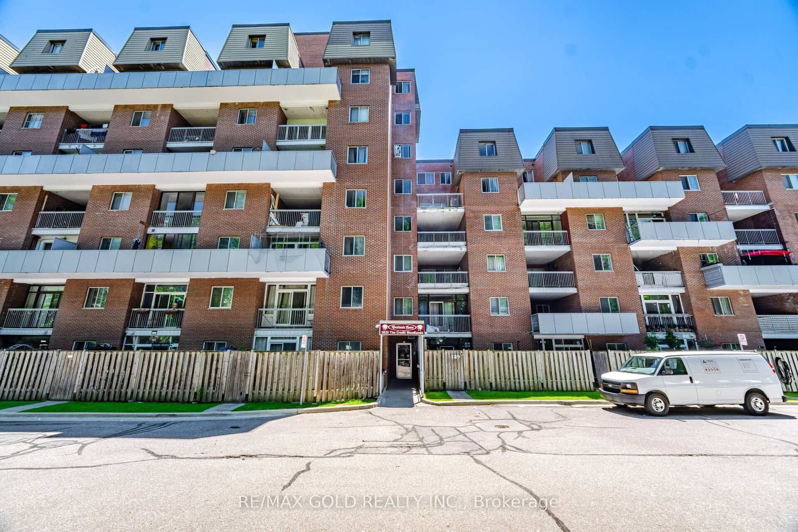 3025 The Credit Woodlands Drive, Unit 251 thumbnail 37