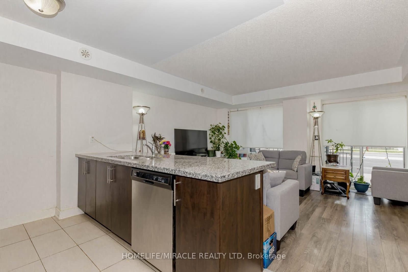 100 Dufay Road, Unit 29 thumbnail 4