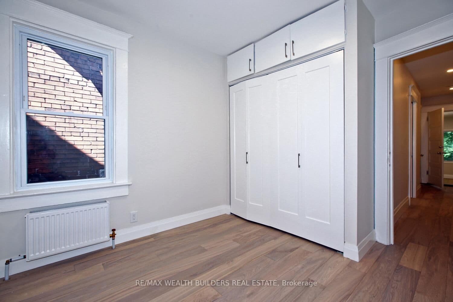 163 Parkside Drive, Unit B thumbnail 14