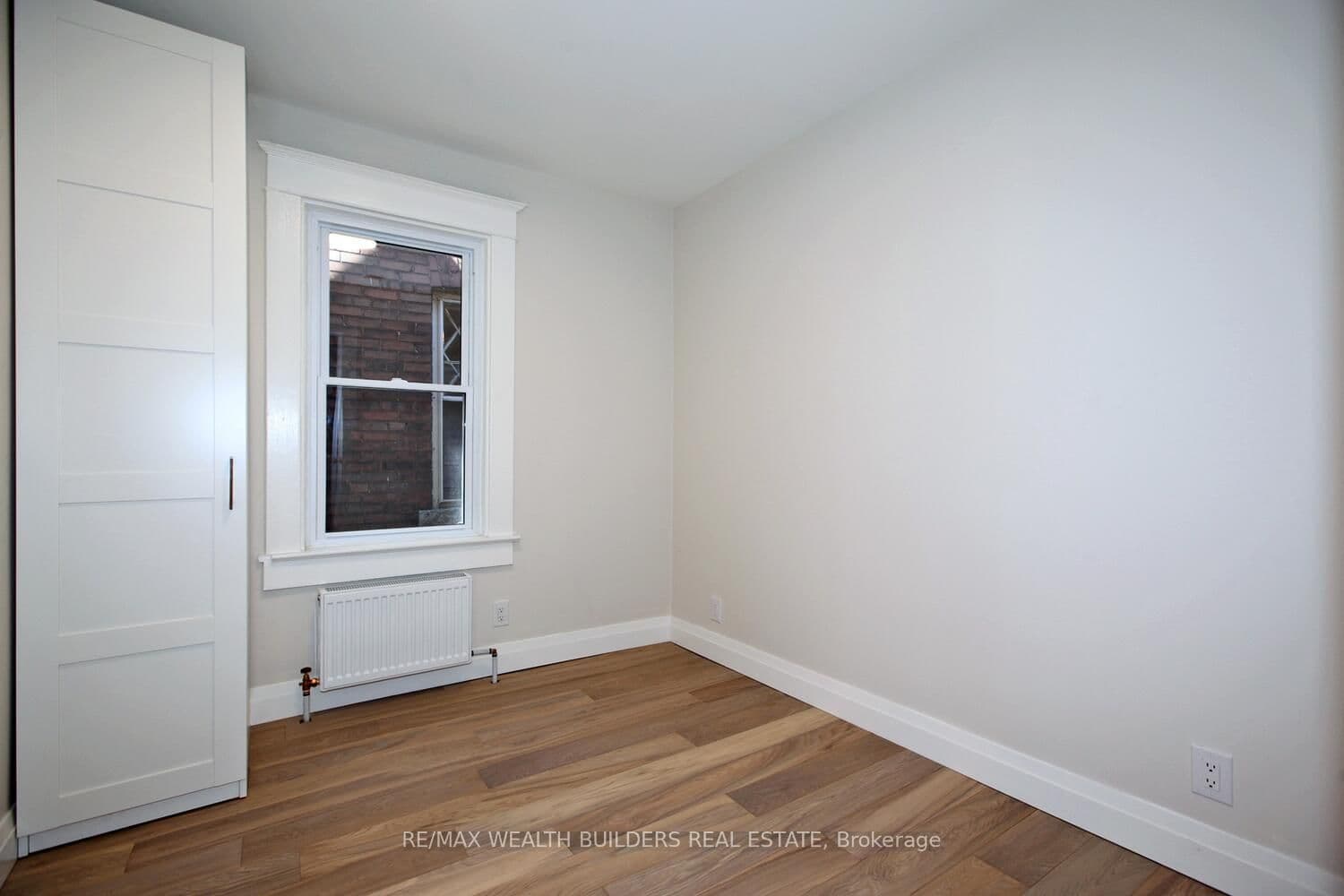 163 Parkside Drive, Unit B thumbnail 5