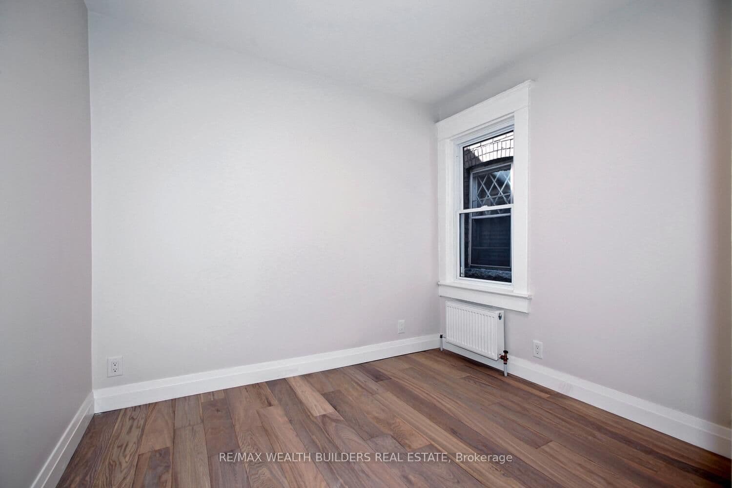 163 Parkside Drive, Unit B thumbnail 6
