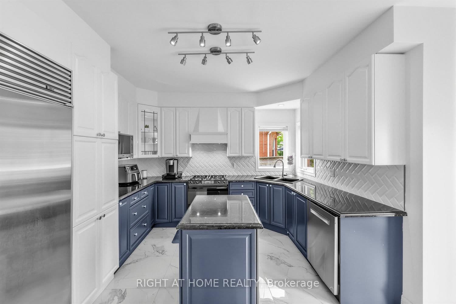4145 Bonavista Crescent thumbnail 10
